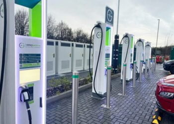 Solstice Park, Amesbury: GRIDSERVE, Taco Bell, and Greggs open