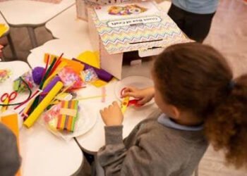 Crafts Council has partnered with Hobbycraft to launch the Let’s Craft appeal and donate 15,000 craft kits to children across the UK in 2023