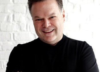 How can retailers optimise productivity amid economic disruption?