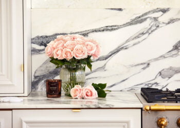 Flowers delivered in minutes, 24/7: Zapp and FLOWERBX announce new exclusive partnership.