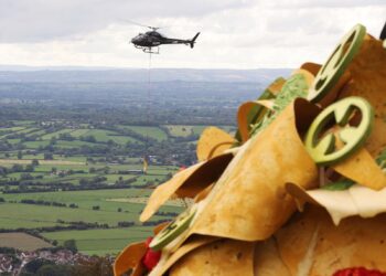 Doritos launches Next Level Nachos campaign with gorge-ous cheese pull stunt