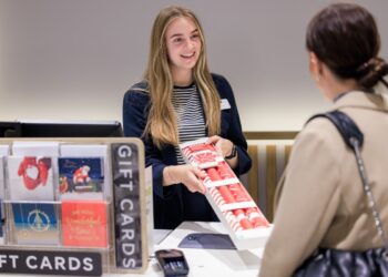 M&S launches recruitment drive to fill 10,000 Christmas roles