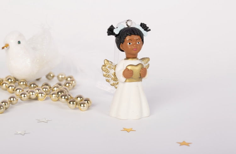 Tesco launches first black Christmas decoration range for Christmas 2023 - Vimarsana News