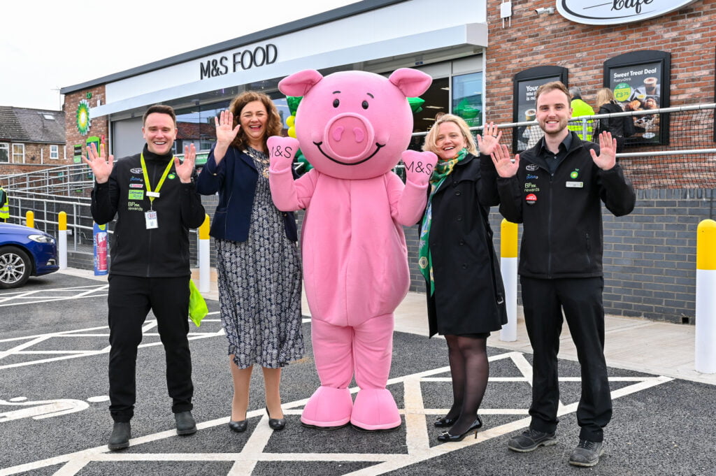 bp opens brand new retail stores in Norton-on-Derwent, North Yorkshire, and Faygate, West Sussex - Vimarsana News