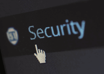 Shop smart: essential data privacy tips for online shoppers