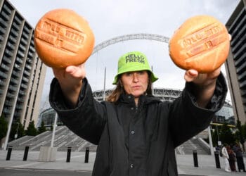 You getta roll with it: HelloFresh celebrates Oasis return to Wembley with free bread roll for customers