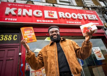 Council estate lad turned self-made millionaire heads back to chicken shop to help others 5 Fanbytes