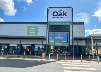 Oak Furnitureland